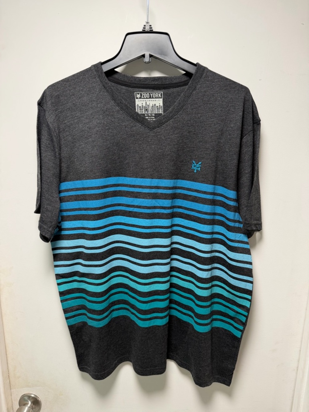 Zoo York Charcoal V-Neck Tee with Blue & Teal Wave Stripes
